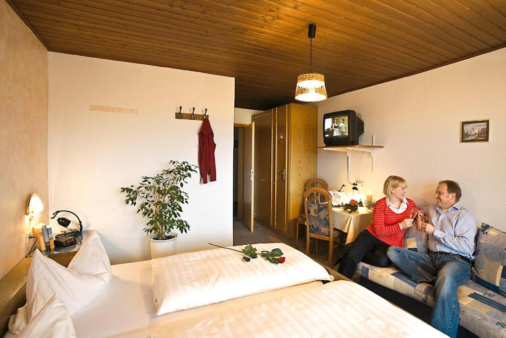 Landhotel Weingarten Haibach  Exterior photo
